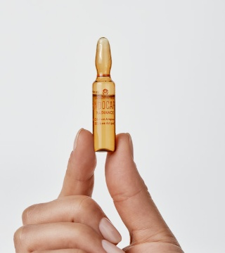 3.-Cantabria-Labs-2-10-24_0824-radiance-oil-free